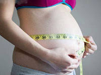 Измерение живота беременной 